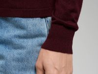 Свитер женский