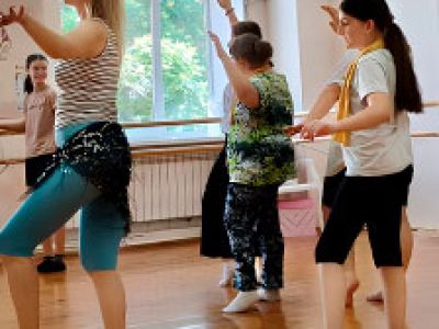 Базовые движения восточного танца. Мастер-класс
