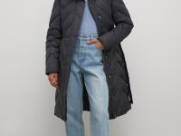 Утепленное пальто с поясом