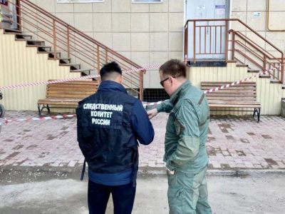 В Якутске рядом с жилым домом обнаружено тело подростка