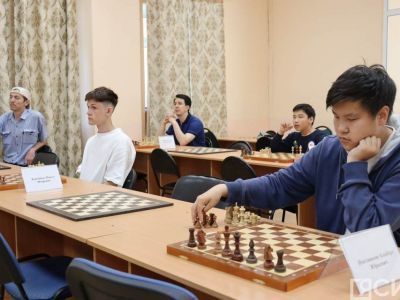 В Якутске с участием чемпиона мира стартовал этап Кубка России шахматной композиции