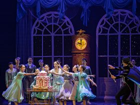 Премьерой балета «Щелкунчик» начался в Якутске  «Чайковский-фест»