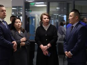 Герой России Артур Орлов посетил Якутскую кадетскую школу-интернат