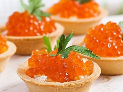 Роскачество исследовало красную икру и нашло много нарушений