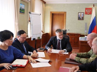 Меры поддержки сотрудников Росгвардии обсудили в правительстве Якутии