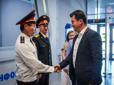 В Якутск приехал космонавт Роман Романенко