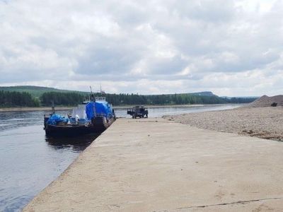 Ассоциация строителей АЯМ заботится о чистоте акватории причала