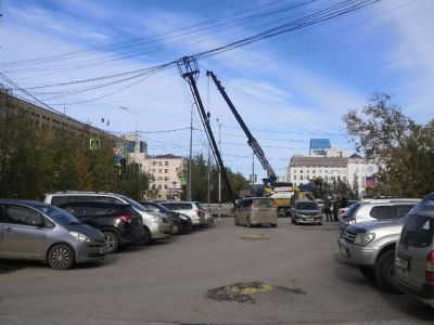 Фото и видео: последствия сильного ветра в Якутске