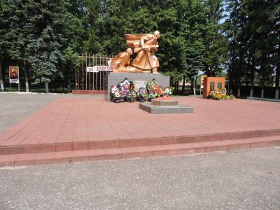 Братская могила партизан, погибших в 1943 г.