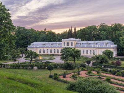 Культурно-выставочное пространство «Большая оранжерея»