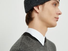 Шапка из шерсти