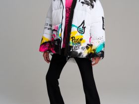 Куртка текстильная с полиуретановым покрытием для девочек