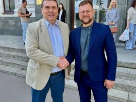 Владимир Соловьёв и Алексей Вишневецкий поздравили луганских коллег с Днём журналиста