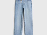 Прямые джинсы с брелоком, Голубой