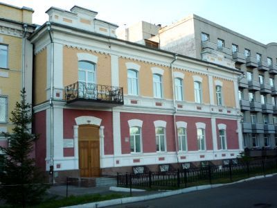 Дом доходный Сергеева, 3-я женская гимназия О.Я. Хвориновой