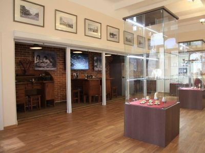 Демонстрационный зал предприятия «Северная чернь»