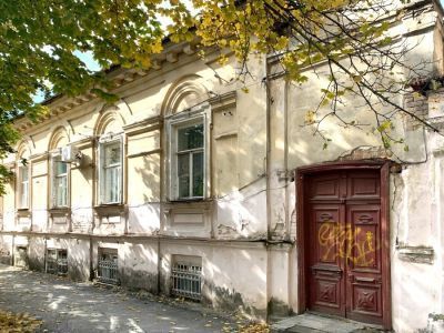 Мемориальное здание (ж. д.)