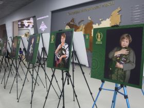 В Якутске открылась фотовыставка «Семьи героев»