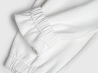 Базовые джоггеры, Белый