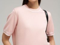 Легкий джемпер с короткими рукавами