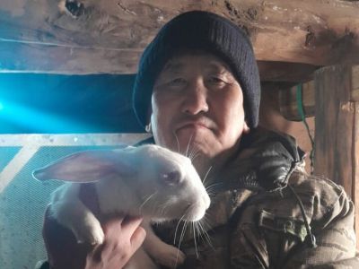 Участник СВО в Якутии разводит кроликов и планирует заняться табунным коневодством