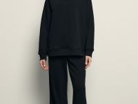 Спортивные брюки широкого кроя