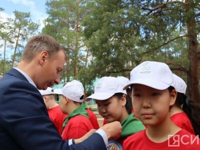 100 детей из разных уголков Якутии пополнили ряды зеленых пионеров