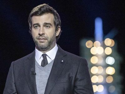 Первый канал опроверг слухи о закрытии шоу "Вечерний Ургант"