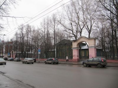 Училище детей канцелярских служителей (главный корпус, 2 флигеля)