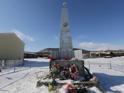 Памятник воинам-землякам, погибшим на фронтах Великой Отечественной войны