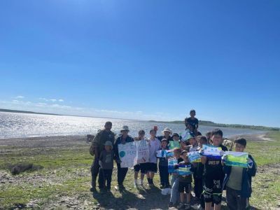 В Кобяйском районе Якутии от мусора очистили береговую зону