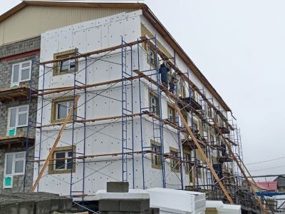 Отстающие от графика сдачи дома по программе переселения в Якутии должны ввести до конца года