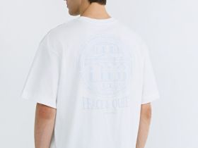 Футболка с объёмным принтом, Белый