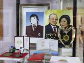 В Якутске открылась выставка в честь 75-летия Александра Иванова