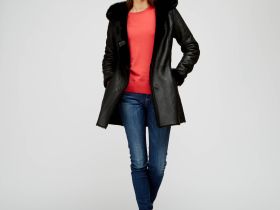 Женская куртка Lacoste