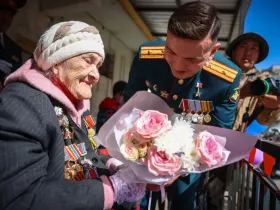 Ветерана Валентину Ефремову поздравили в Якутске с наступающим Днем Победы