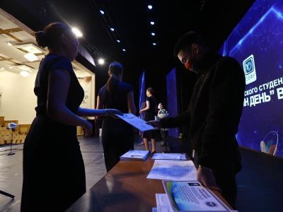Татьянин день-2022. Студентов СВФУ наградили именными стипендиями