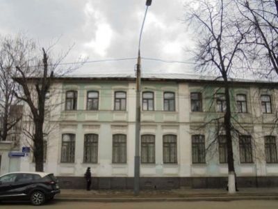 Дом жилой-Ярославский городской сиротский дом Д.А. и А.Н. Друженковых с воротами