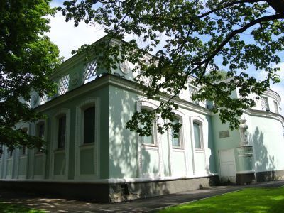 Павильон "Радиоэлектроника и связь" (бывший Поволжья), 1954-1956 гг., архитекторы: Яковлев Е.В., Шошенский И.М.