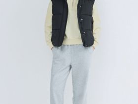 Утеплённый жилет с капюшоном, Черный