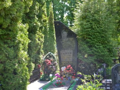 Могила воина- интернационалиста Гапеева Владимира Олеговича