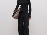 Трикотажный женский джемпер с длинным рукавом