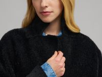 Однобортное пальто из вязаного трикотажа