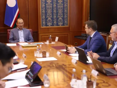 Глава Якутии провёл рабочую встречу с председателем Байкальского банка Сбера Рушаном Сахбиевым