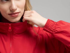 Свободная ветровка с водоотталкивающей пропиткой