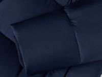 Утепленное пальто с капюшоном