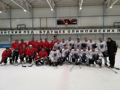 В Алдане состоялся первый матч по хоккею Кубка памяти Андрея Герасимова