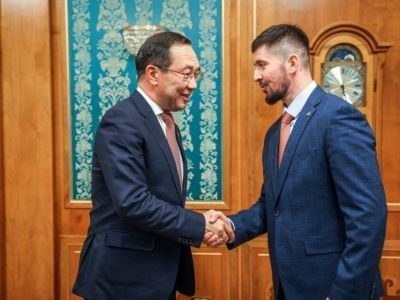 Глава Якутии встретился с участником программы «Время героев» Сергеем Прокловым