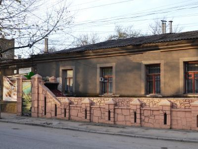 Южный флигель комплекса строений усадьбы Арендтов-Ребец