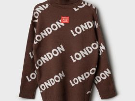 Свитер трикотажный для девочек